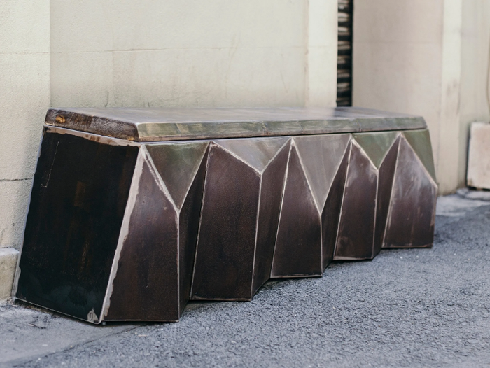 BRUTALIST - Steel and wood bench _ ICI ET LÀ